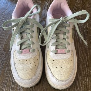 Nike Air Force 1 LV8 "Summit White/Honeydew/Coconut Milk"